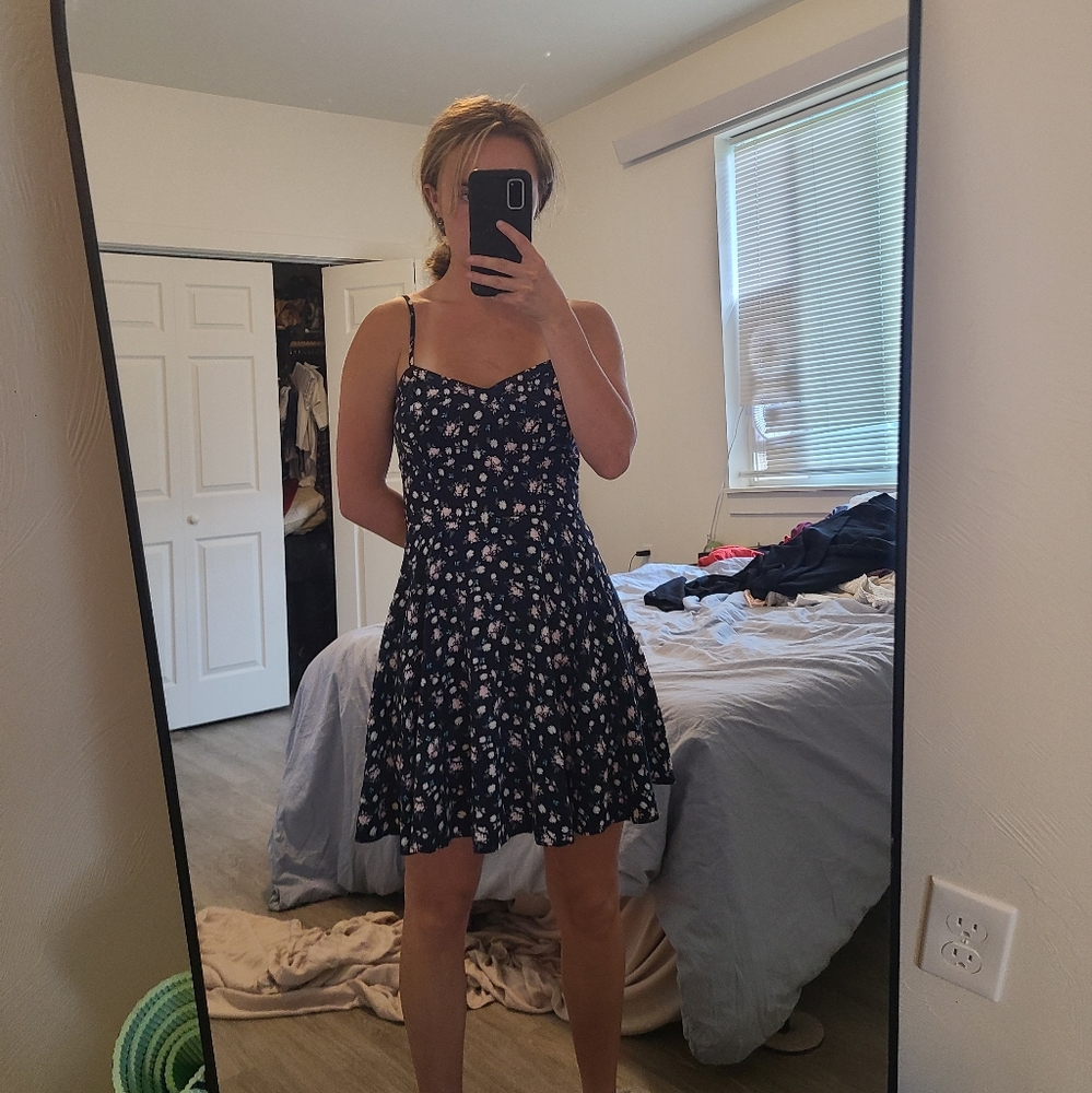 Daisy dress